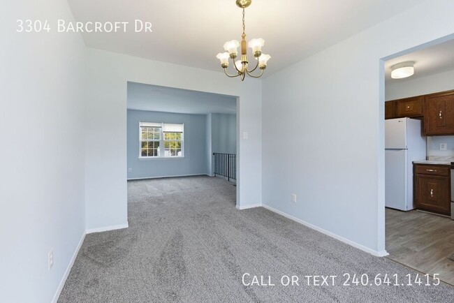 Building Photo - 3304 Barcroft Dr