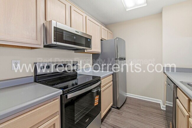 Building Photo - 8436 Hague Rd