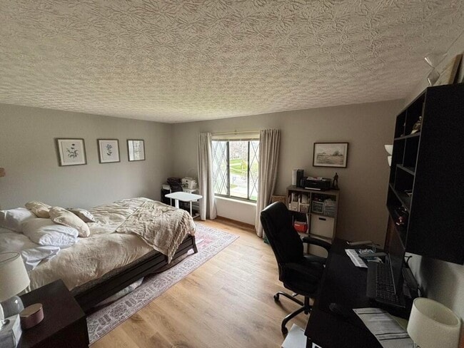 Building Photo - 615 Ozem Gardner Way