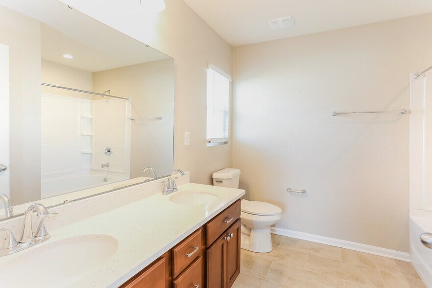 Building Photo - 3434 Canyon Falls Dr
