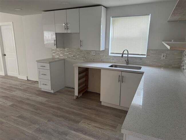 Building Photo - 4551 NW 12th St