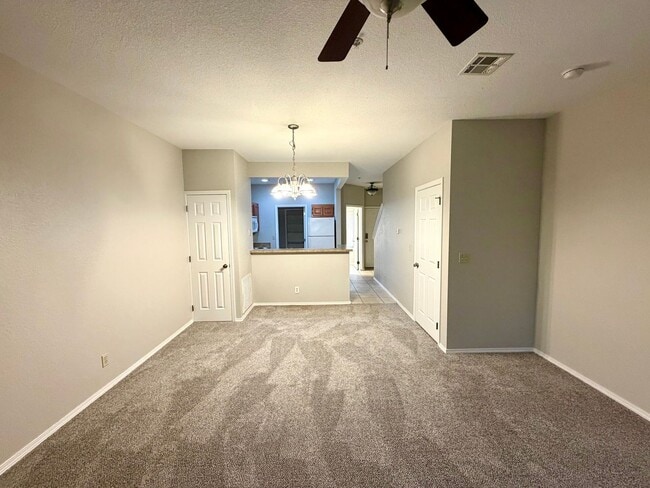 Building Photo - C Street Flats