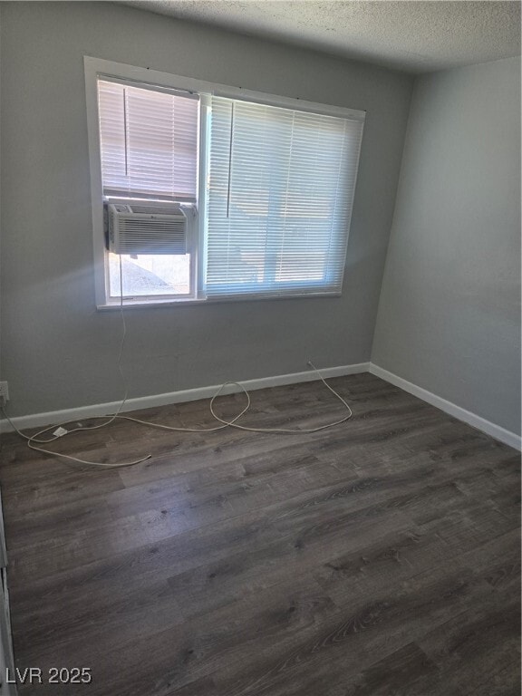 Building Photo - 409 W Van Buren Ave