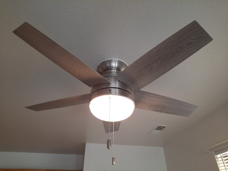 Building Photo - 3026 N Prospect St