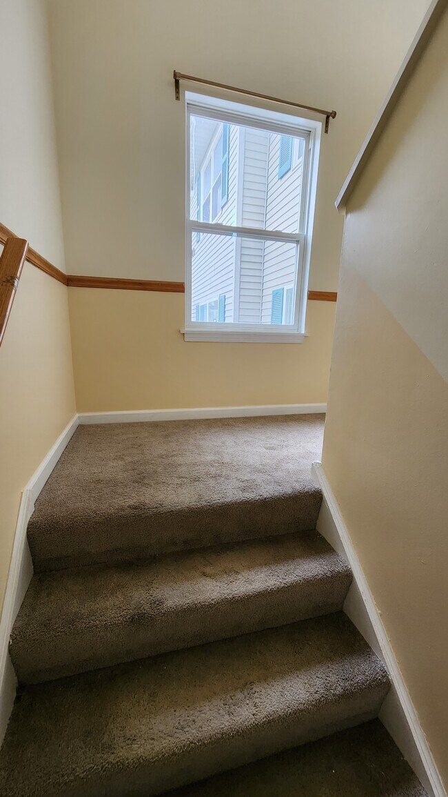 Entrance - 1200 Hillside Ave