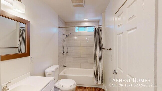 Building Photo - 2691 Thorpe Ave