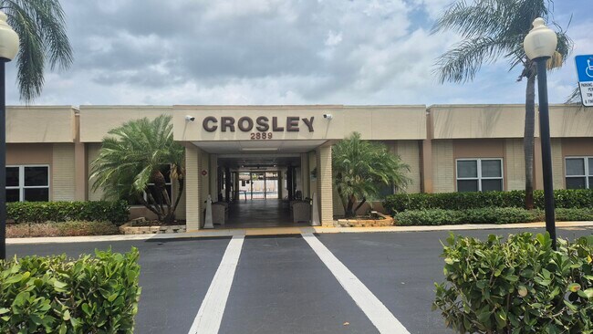Building Photo - 2805 Crosley Dr E