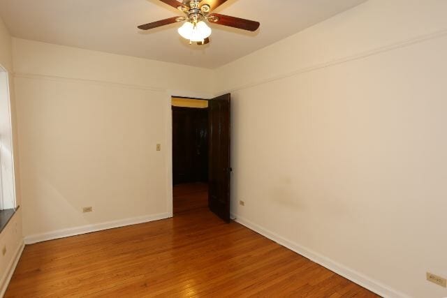 Building Photo - 819 W Waveland Ave