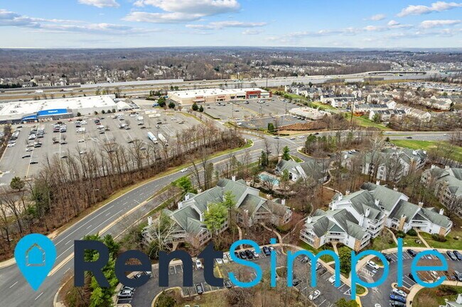 Building Photo - 4408 Helmsford Ln