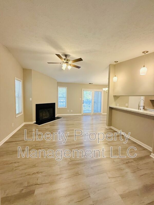 Building Photo - 664 Bartons Landing Pl