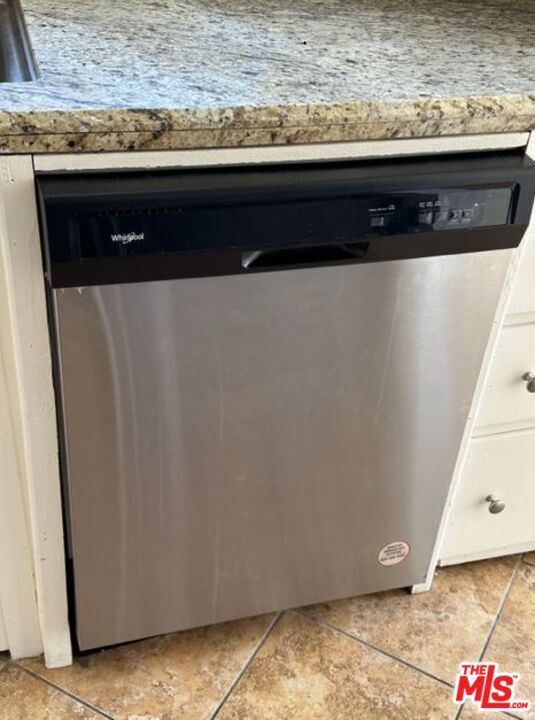 Building Photo - 7970 Blackburn Ave