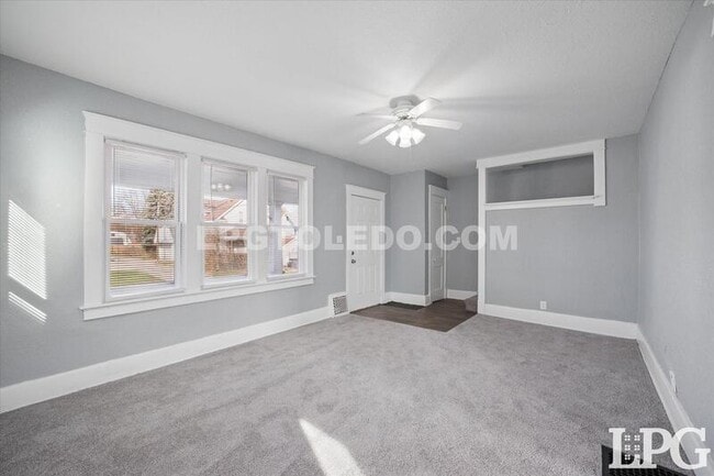 Building Photo - 1012 Idaho St