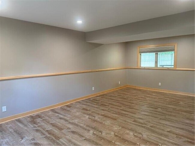 Building Photo - 7936 Grinnell Way