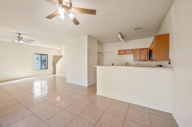 Building Photo - 8254 W Kerr St