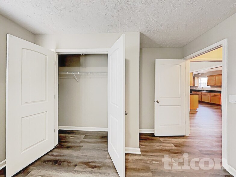 Building Photo - 110 Aretha Ct