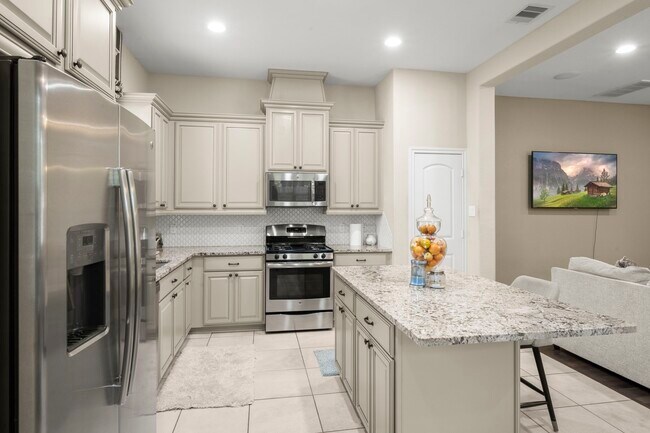 Building Photo - 12403 Alora Bluff Trail