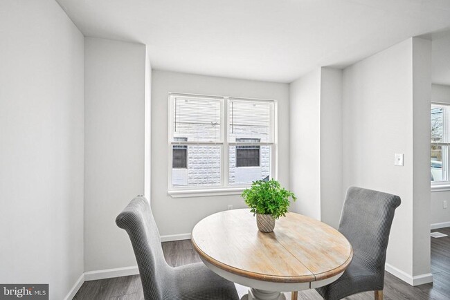 Building Photo - 7 E Cohawkin Rd