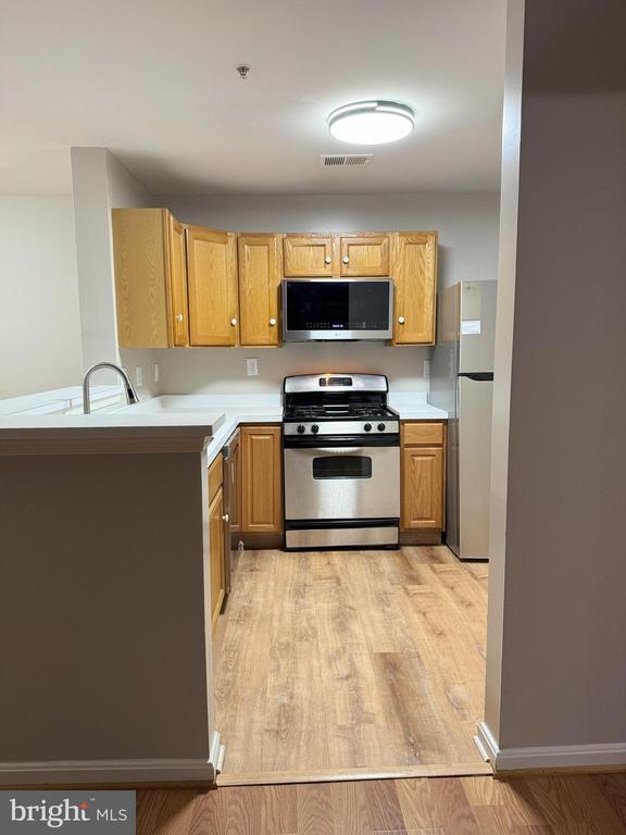 Building Photo - 1061 Gardenview Loop