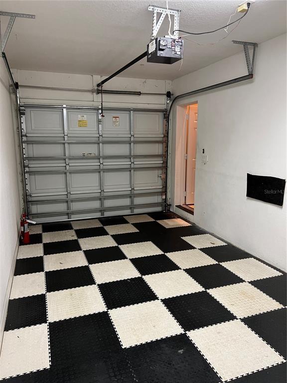 Building Photo - 7060 Strand Cir