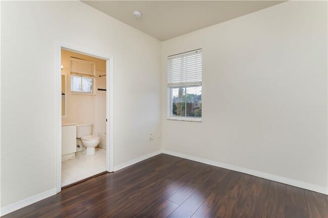 Building Photo - 3481 Merrick Ln