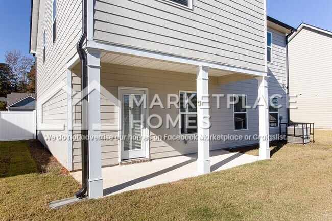 Building Photo - 207 W L Miller Dr