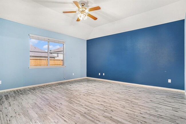 Building Photo - 1753 Silver Bend Dr