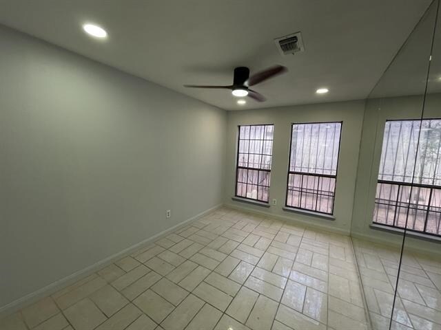 Building Photo - 101 W Del Mar Blvd