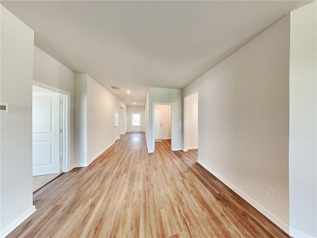 Building Photo - 1247 Fendt Dr