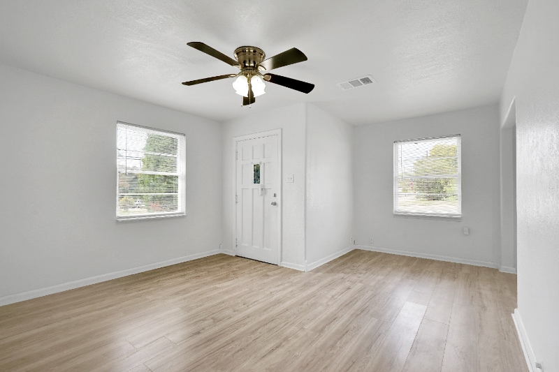 Building Photo - 140 Glenarm Pl