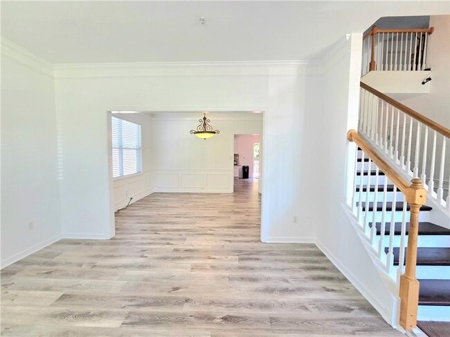 Building Photo - 1140 Foxcroft Dr