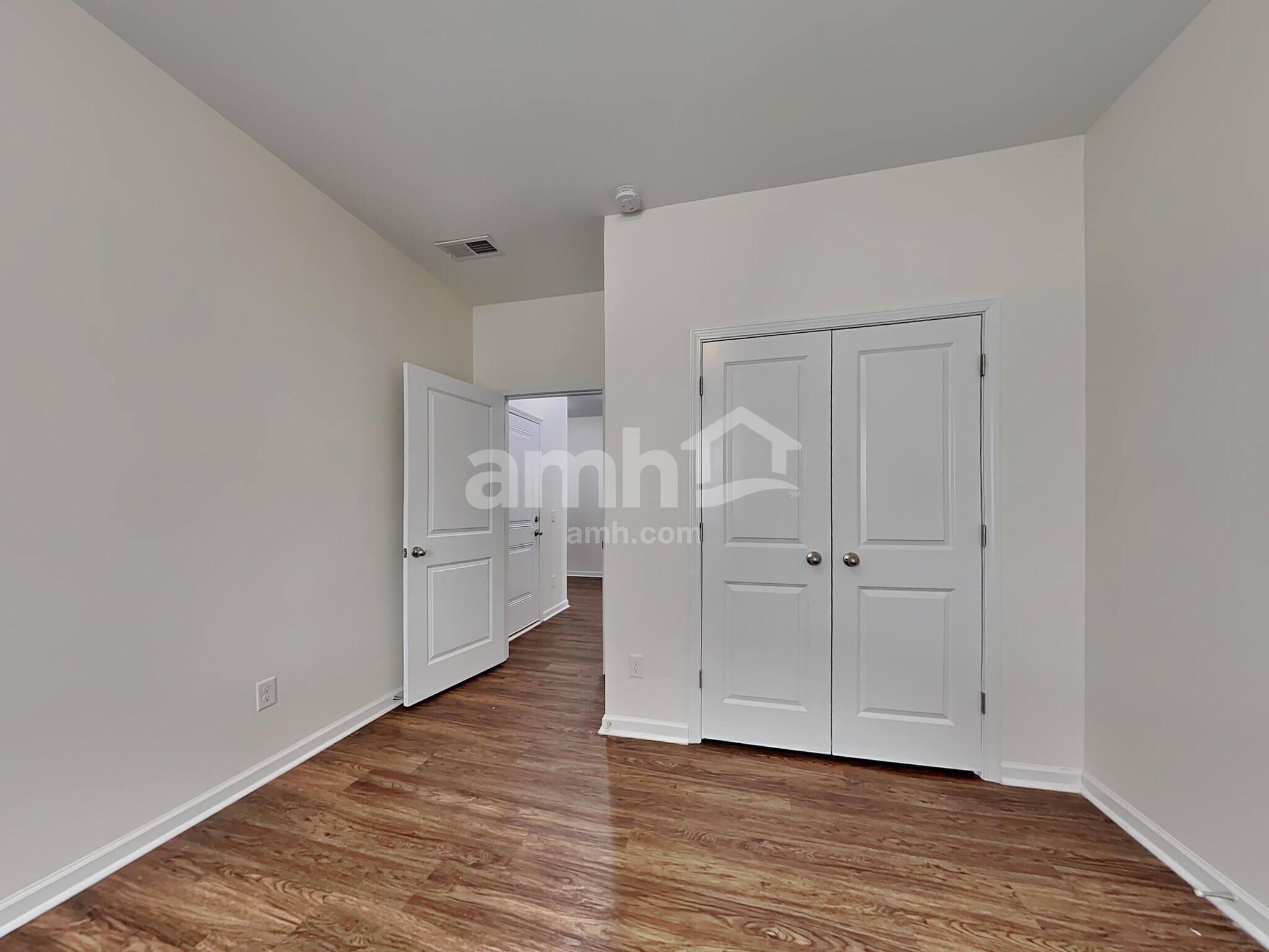 Building Photo - 220 Orion Way