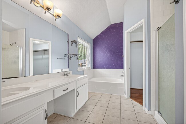 Building Photo - 11563 Withers Way Cir
