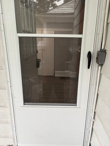 Building Photo - 128 Marseilles Ave