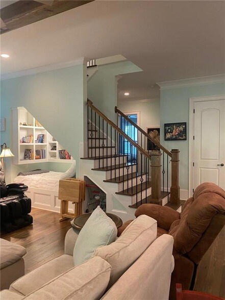 Building Photo - 1891 Ardmore Rd NW