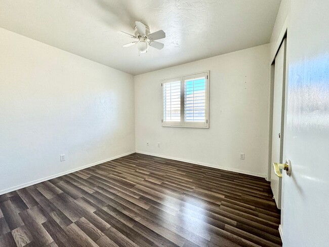 Building Photo - 3BR/2BA/2CG, 1337 sq.ft. rental in Sierra ...