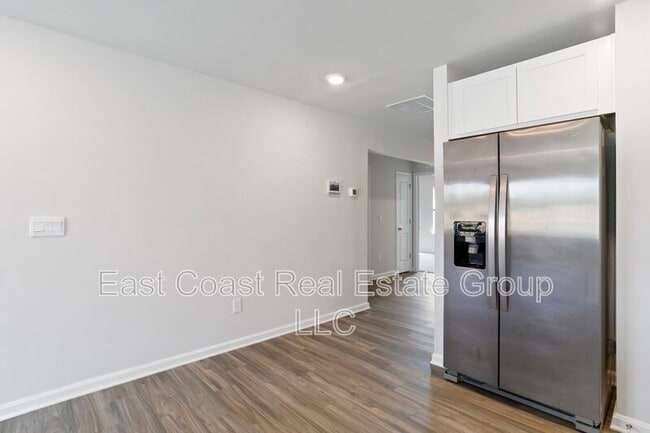 Building Photo - 266 Gumspring Dr