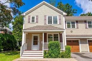 Building Photo - 89 Ossipee Rd