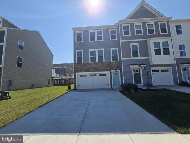 Building Photo - 29358 Oxford Dr