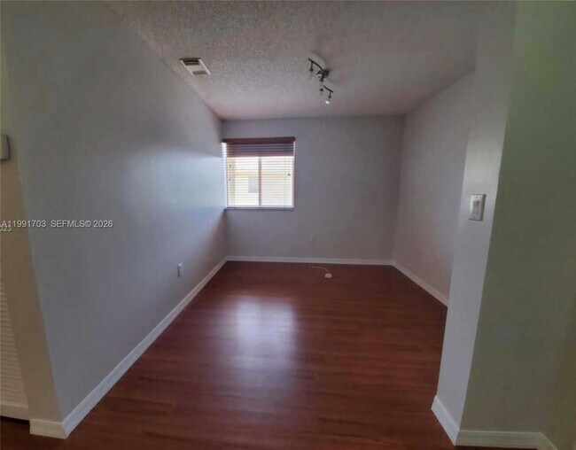 Building Photo - 7464 SW 164th Ct