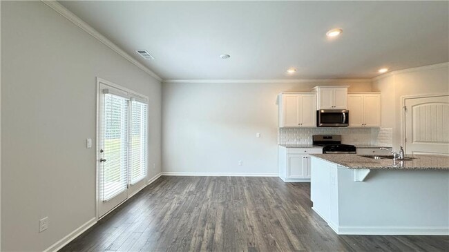 Building Photo - 841 HighGrove Wy