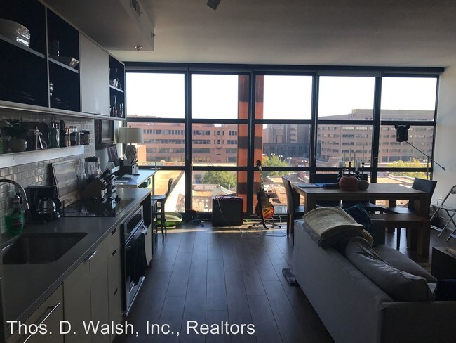 Building Photo - 807 V St NW