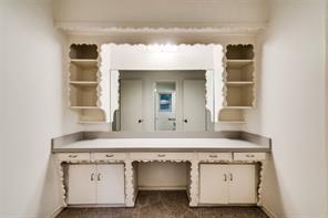 Building Photo - 2936 Woodmere Dr