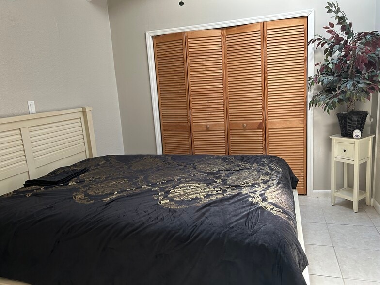 Large closet with dividers - 205 Coral Rd