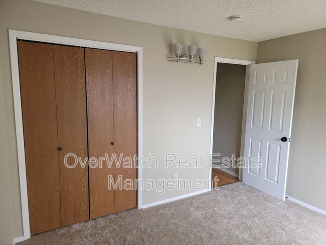 Building Photo - 1615 Sitka St