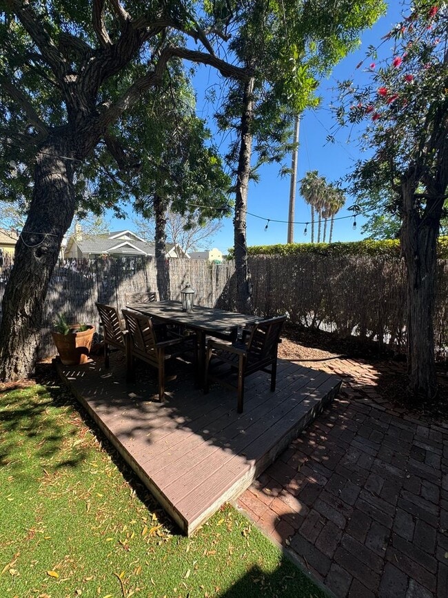 Building Photo - Spanish Style Architectural Gem in the Heart of Altadena - Available Early June