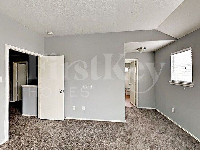 Building Photo - 2603 Cypress Island Dr