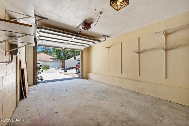 Building Photo - 830 Brimfield Ct