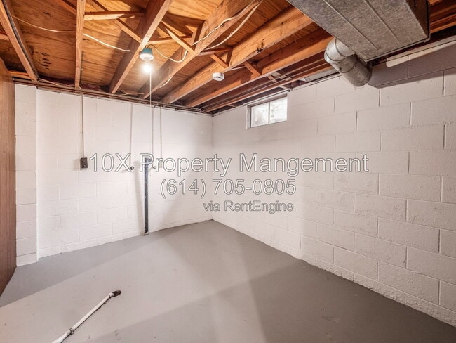 Building Photo - 8235 Goldsmith Dr