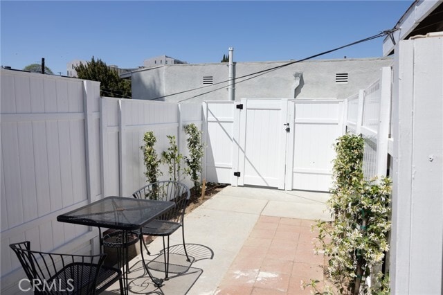 Building Photo - 226 Crandall St