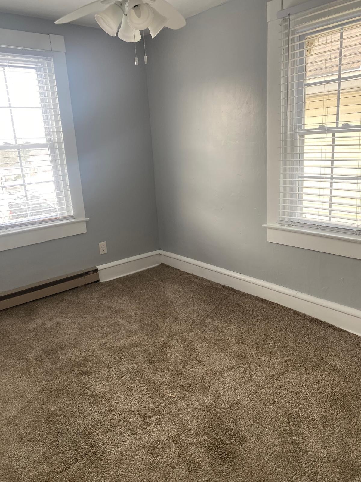 Building Photo - 104 S 4th St